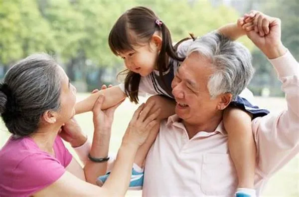 Ông bà – chiếc cầu nối giữa các thế hệ