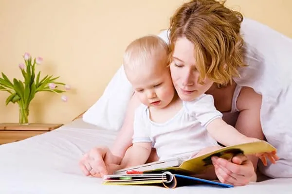 Những lưu ý khi nói chuyện với con trước khi ngủ