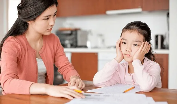 Cách hỗ trợ con học tập hiệu quả mà không gây áp lực